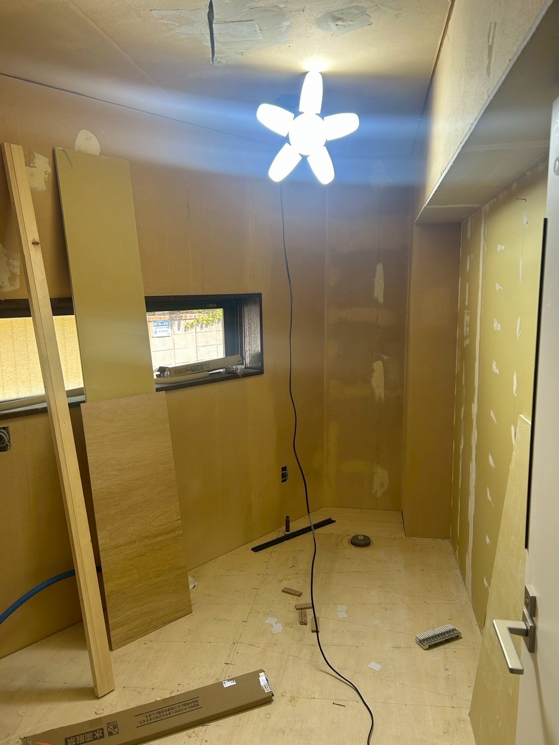 マンションリノベーション（1K→1DK |間取り変更＋水回り交換） 施工写真 2