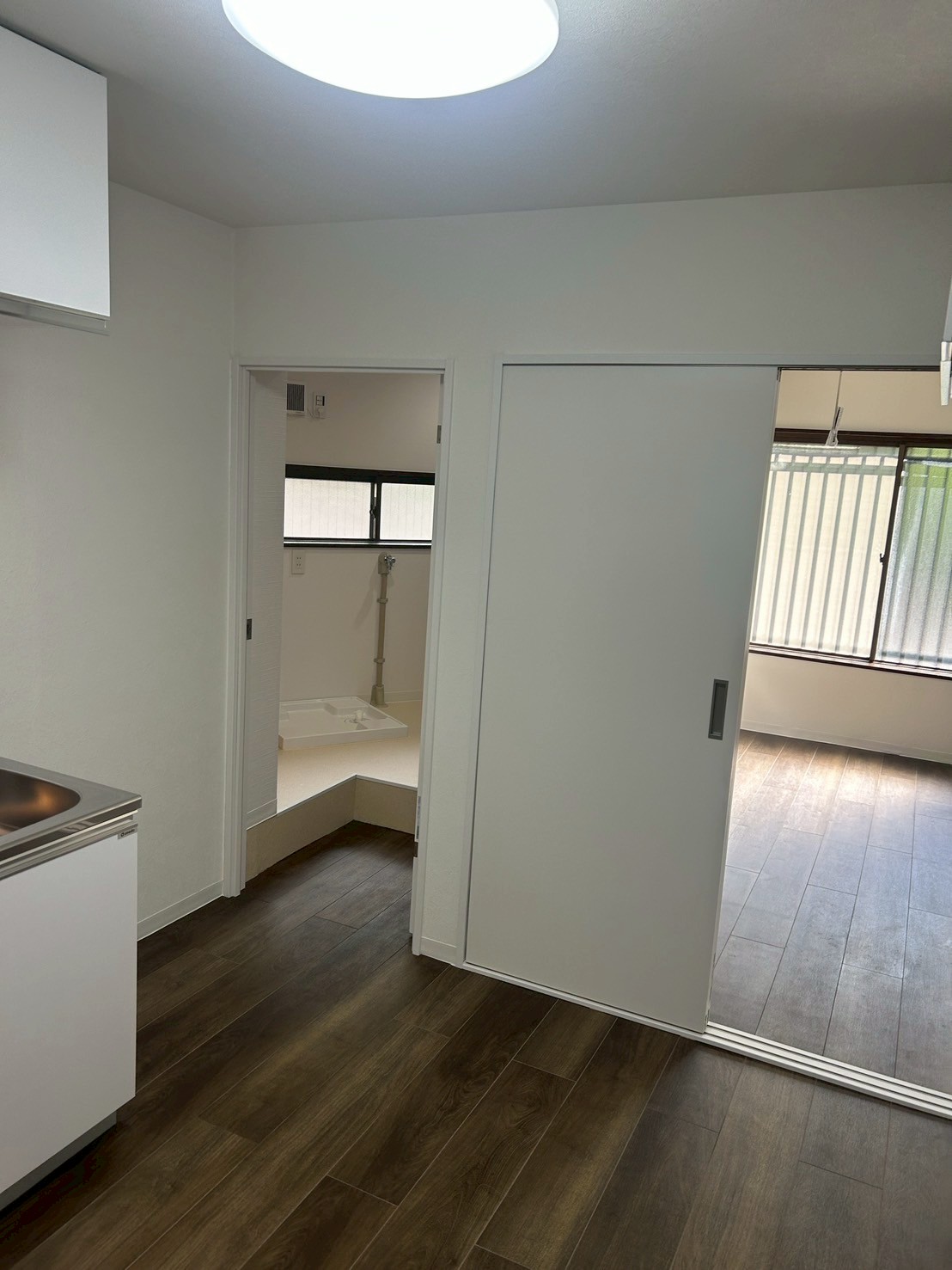 マンションリノベーション（1K→1DK |間取り変更＋水回り交換） 施工写真 4
